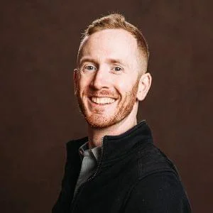 Headshot of Professional Photographer Andrew Eades, owner of Pic Me Up Photography in Ashland Ohio